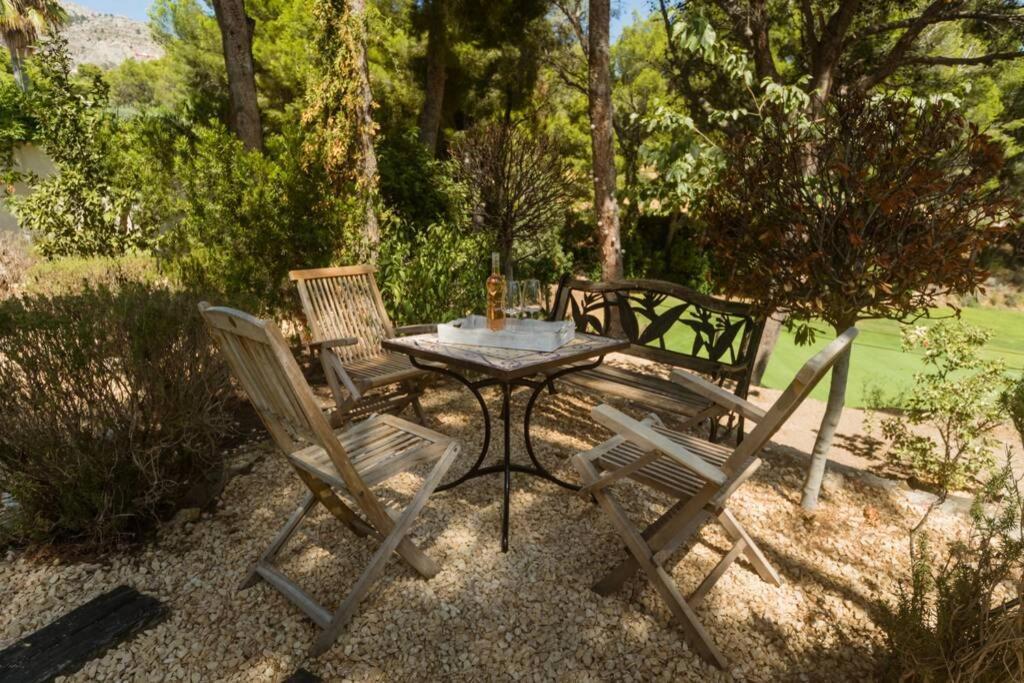 Boutique La Vella Apartment *